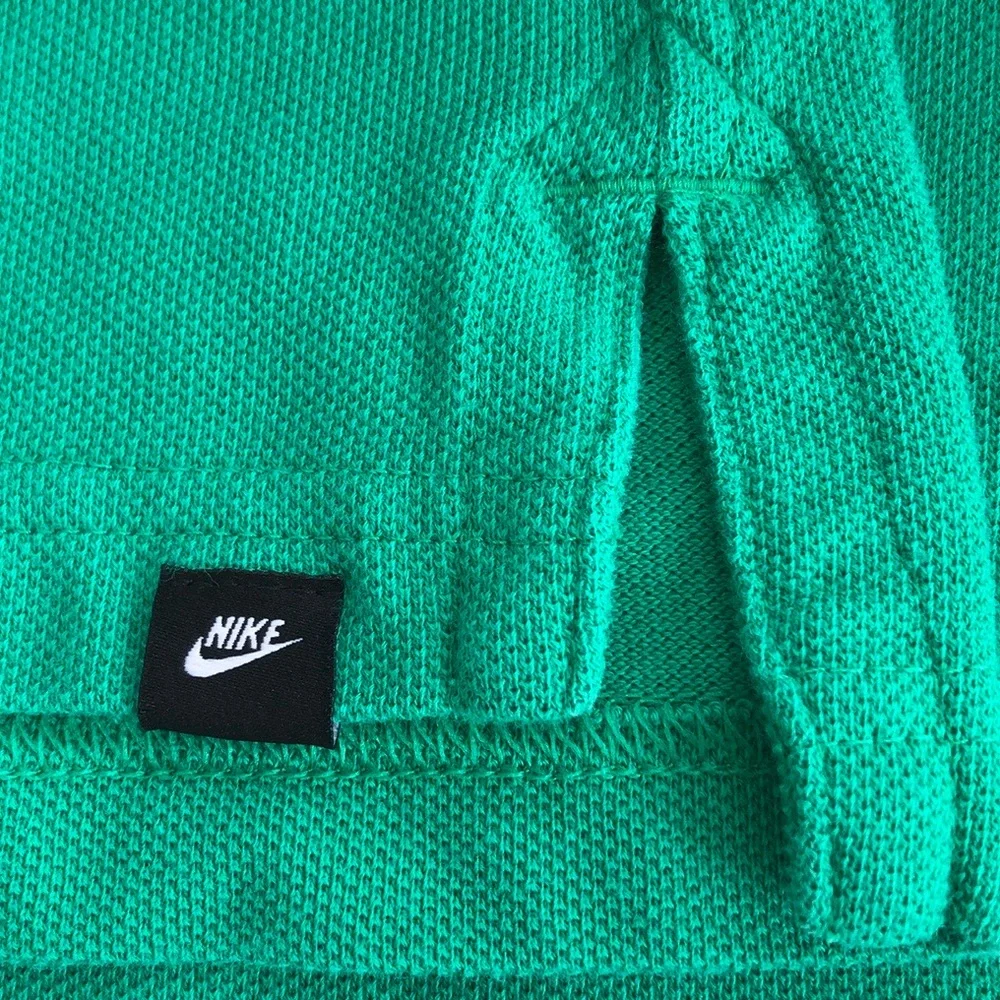 Nike Sportswear Polo Size XL